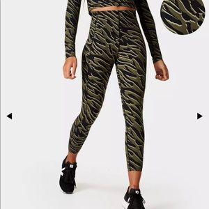 Sweaty Betty NWT Power Workout 7/8 Leggings Small